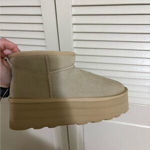 Cushionaire platform booties